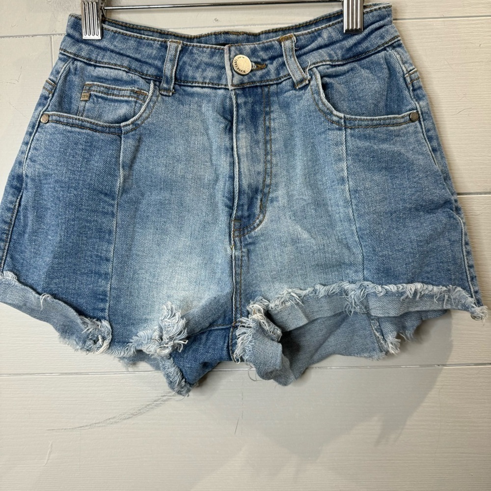 Black Label | Denim Shorts with Distressing Size Small - Picture 3 of 9